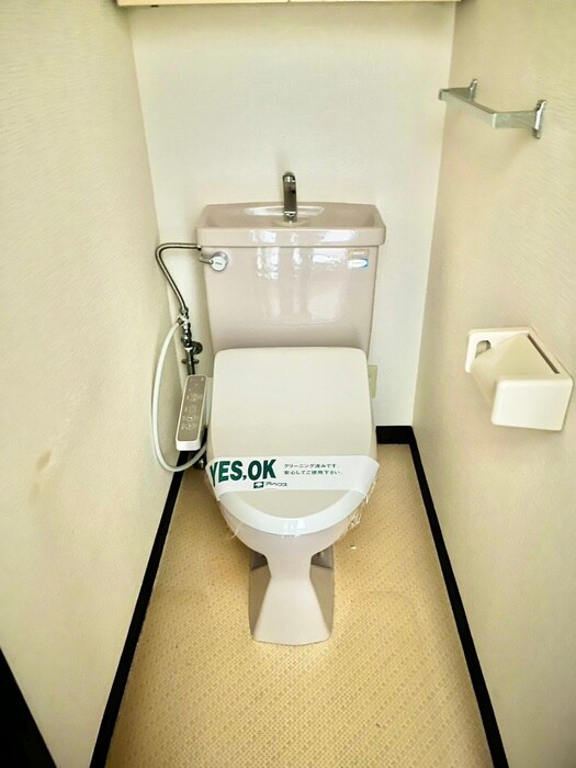 物件内観写真14　(トイレ)