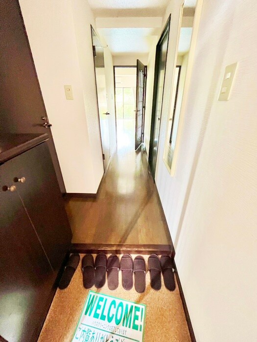 物件内観写真17　(玄関)