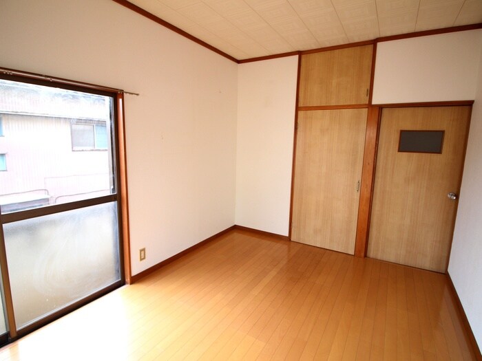物件内観写真8　(居室)