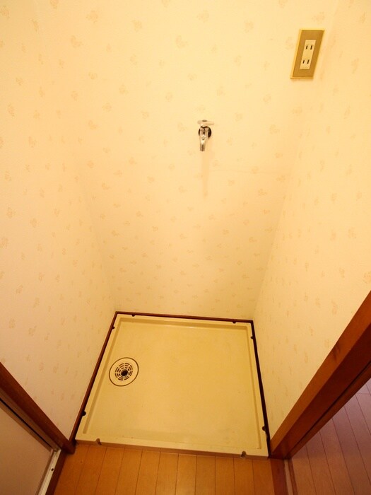 物件内観写真21　(洗濯機置場)