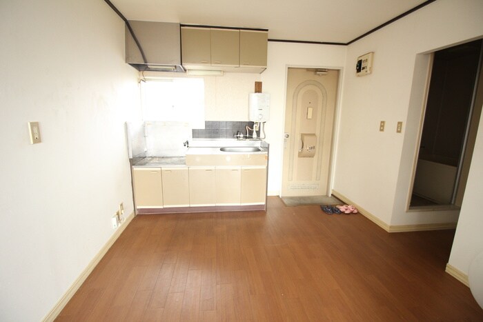 物件内観写真13　(玄関)