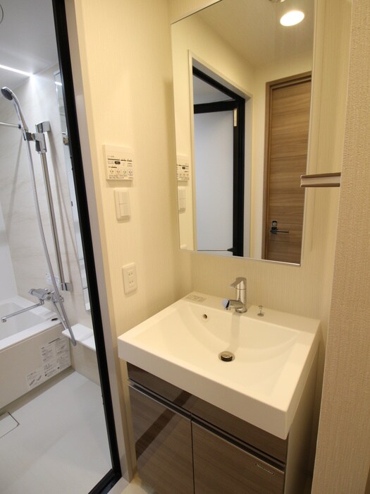 物件内観写真12　(洗面)