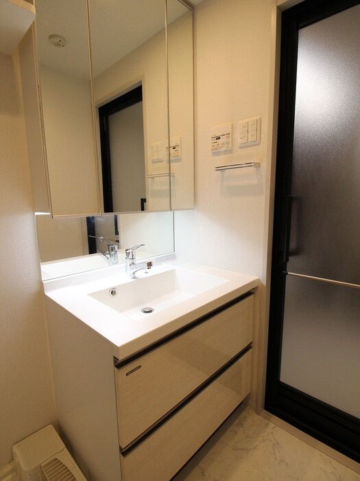 物件内観写真13　(洗面)