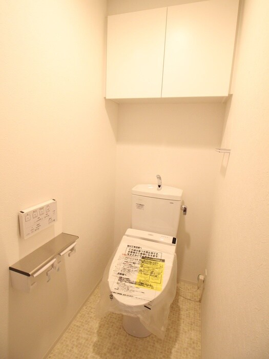 物件内観写真14　(トイレ)