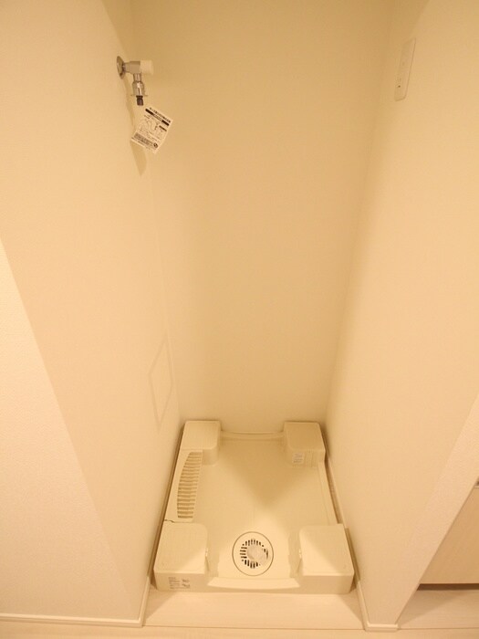 物件内観写真15　(洗濯機置場)