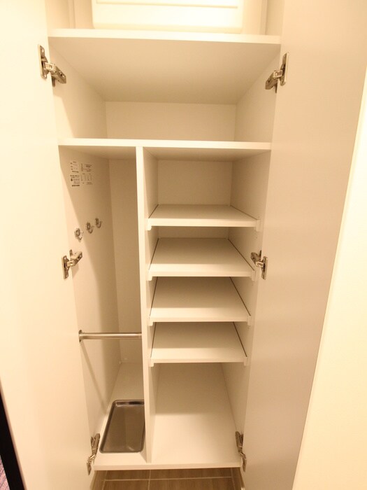 物件内観写真16　(靴箱)