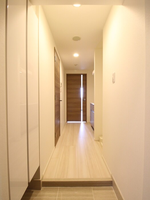 物件内観写真17　(玄関)