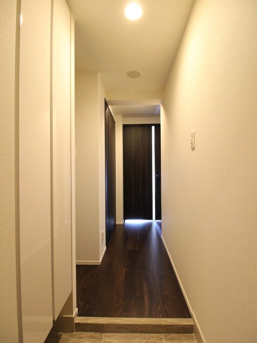 物件内観写真18　(廊下)