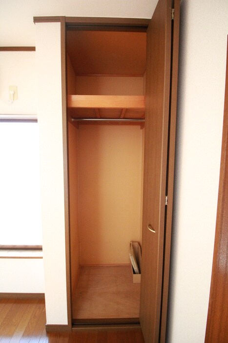 物件内観写真6　(収納)