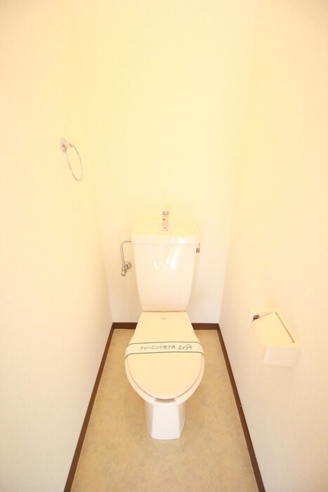 物件内観写真8　(トイレ)