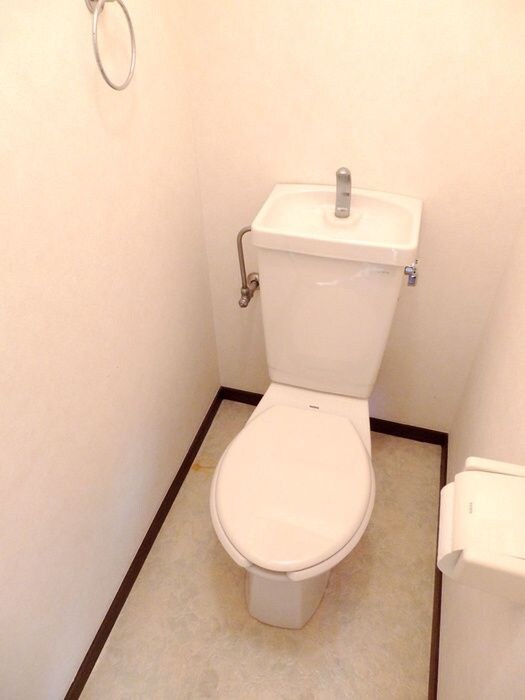 物件内観写真10　(トイレ)