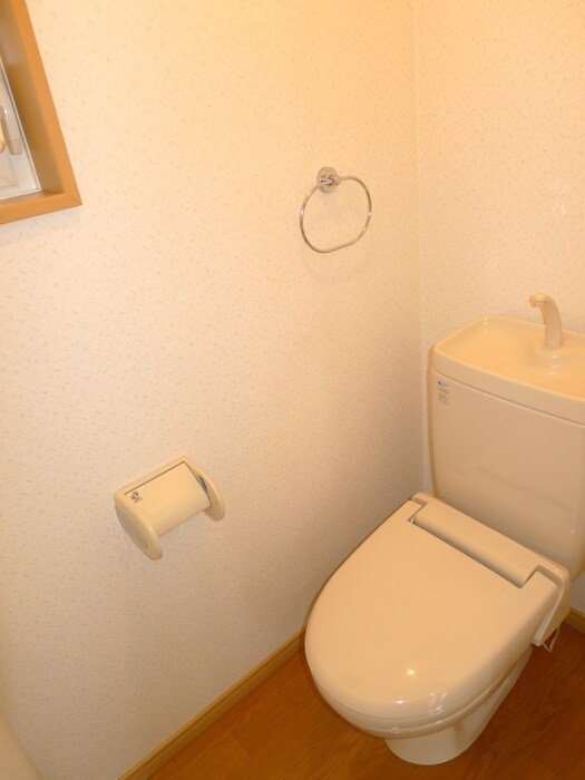 物件内観写真14　(トイレ)