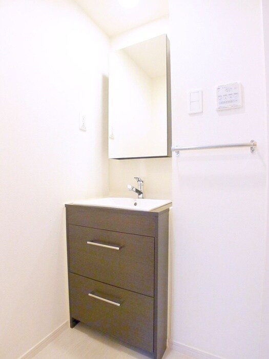 物件内観写真15　(洗面)