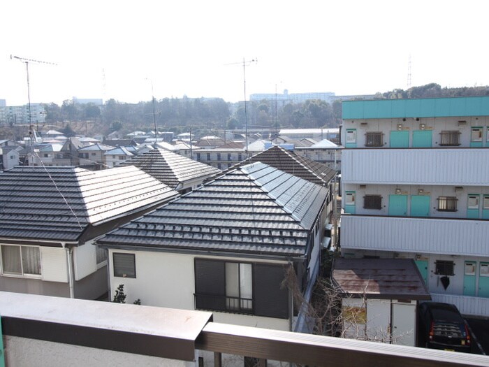 物件内観写真14　(室内からの展望)