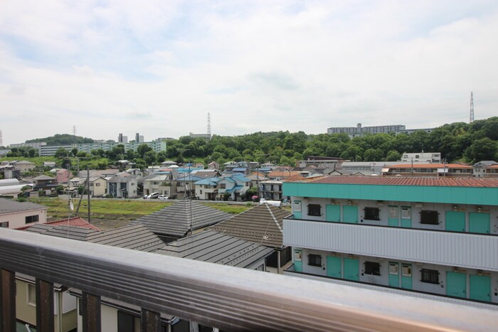 物件内観写真18　(室内からの展望)