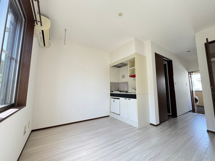 物件内観写真8　(居室)