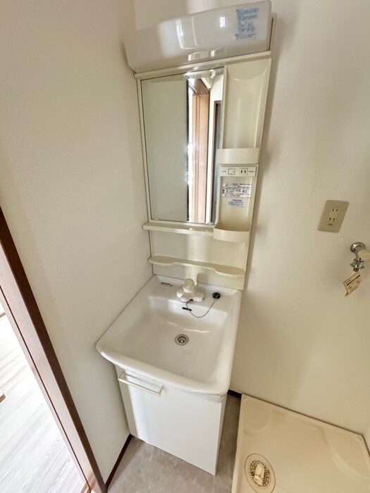 物件内観写真10　(洗面)