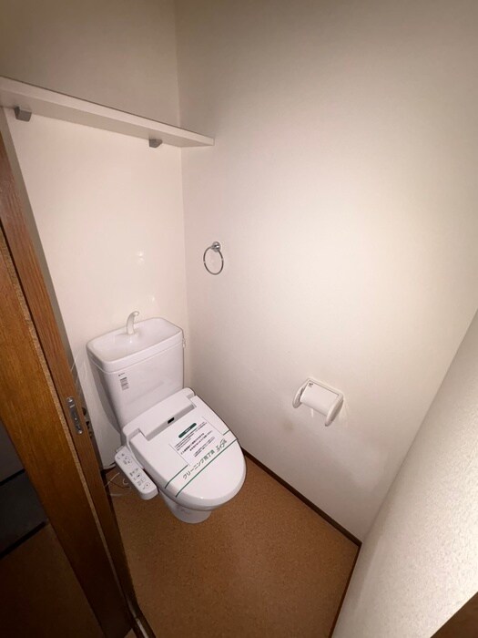 物件内観写真12　(トイレ)