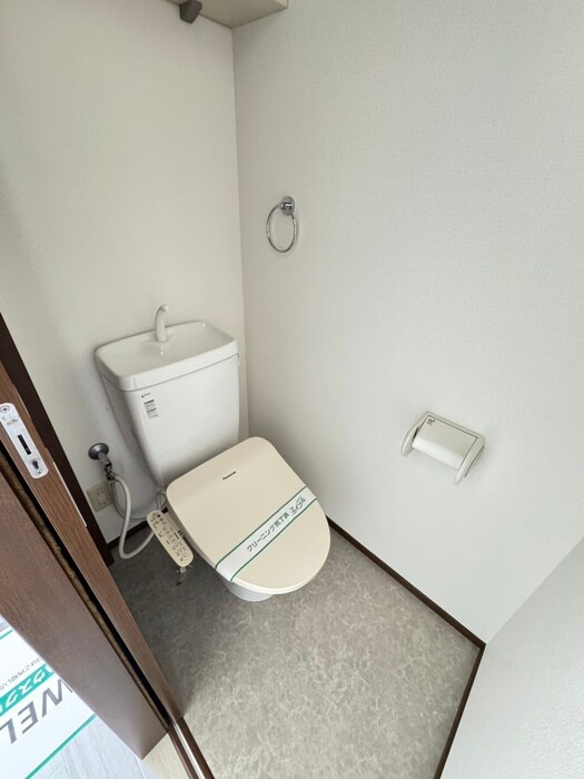 物件内観写真17　(トイレ)