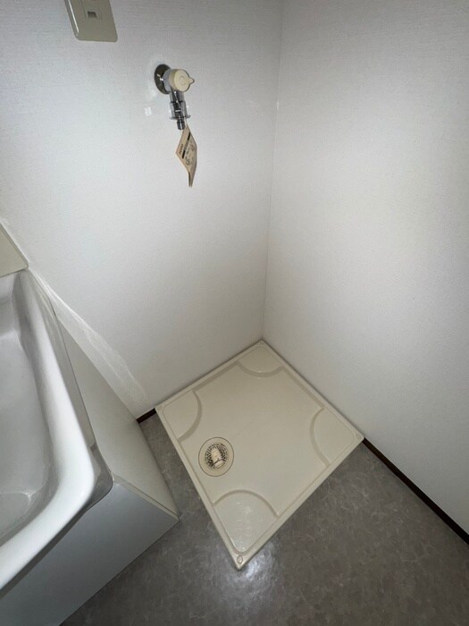 物件内観写真21　(洗濯機置場)