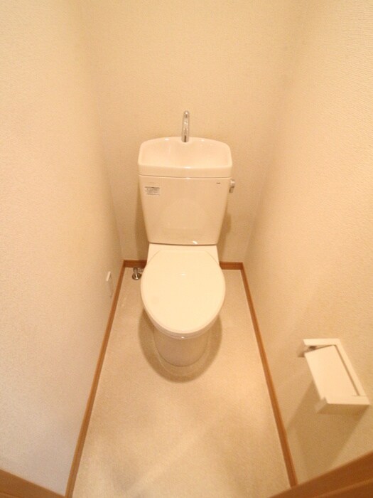 物件内観写真15　(トイレ)