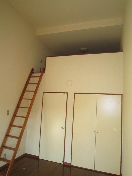 物件内観写真8　(居室)