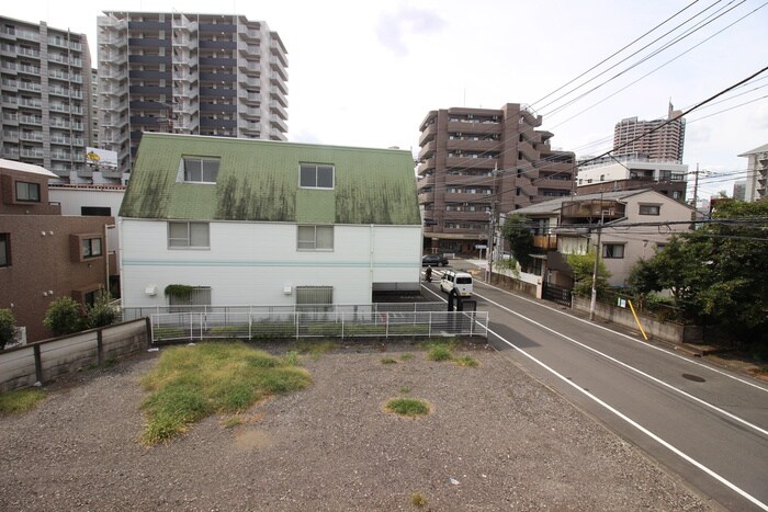 物件内観写真16　(室内からの展望)