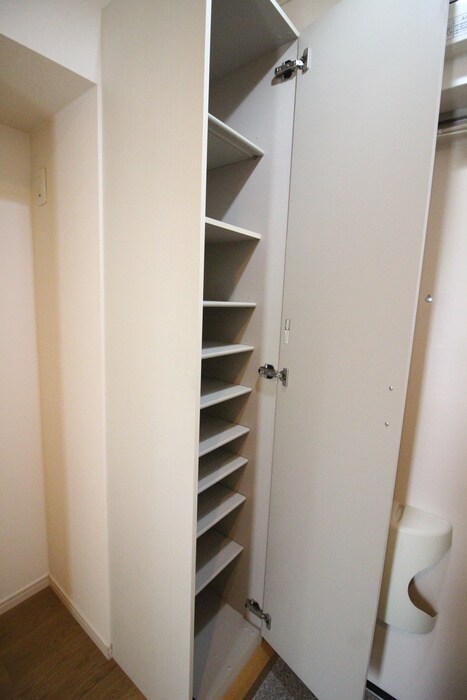 物件内観写真17　(靴箱)