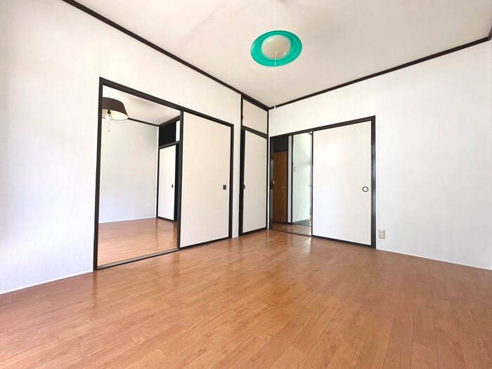 物件内観写真7　(居室)