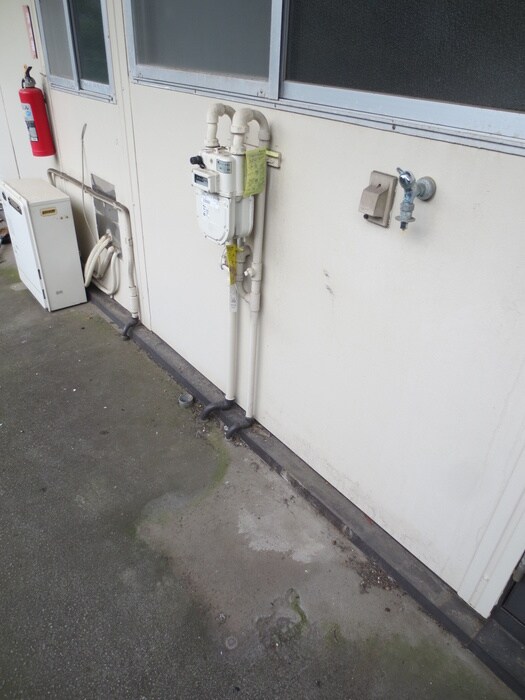 物件内観写真12　(洗濯機置場)