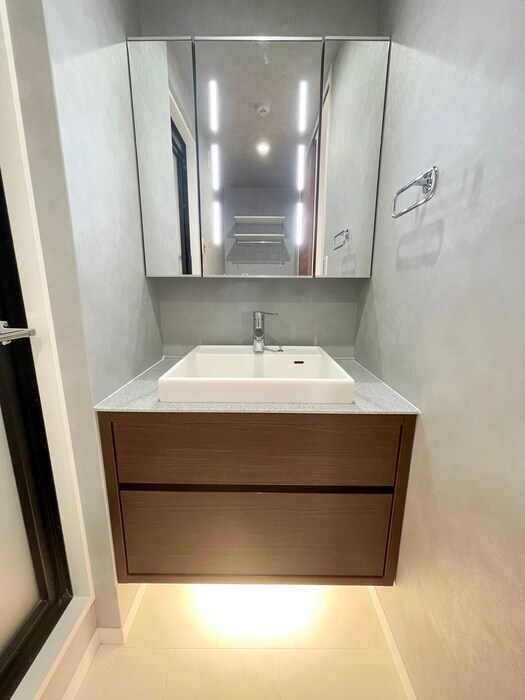 物件内観写真8　(洗面)