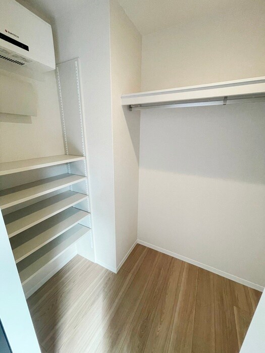 物件内観写真13　(収納)