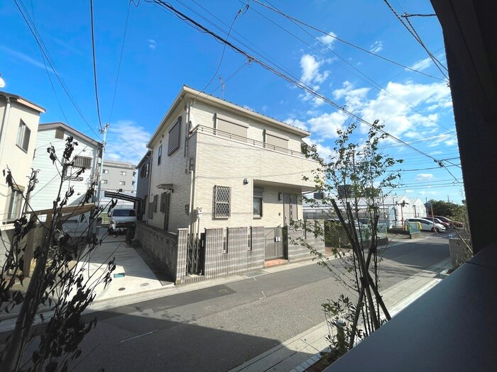 物件内観写真17　(室内からの展望)