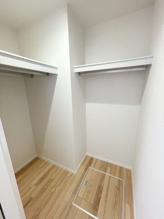 物件内観写真18　(収納)