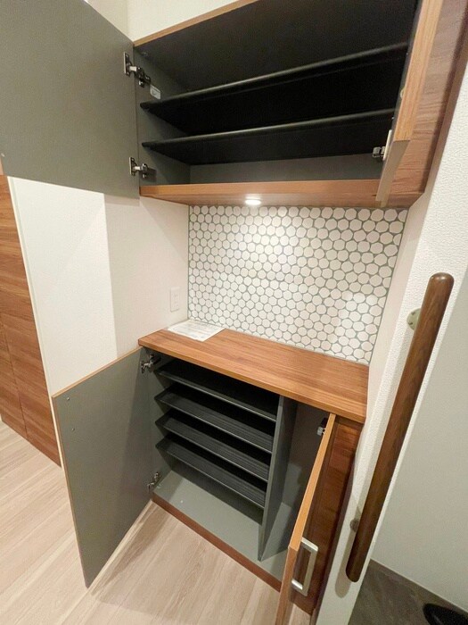 物件内観写真18　(靴箱)