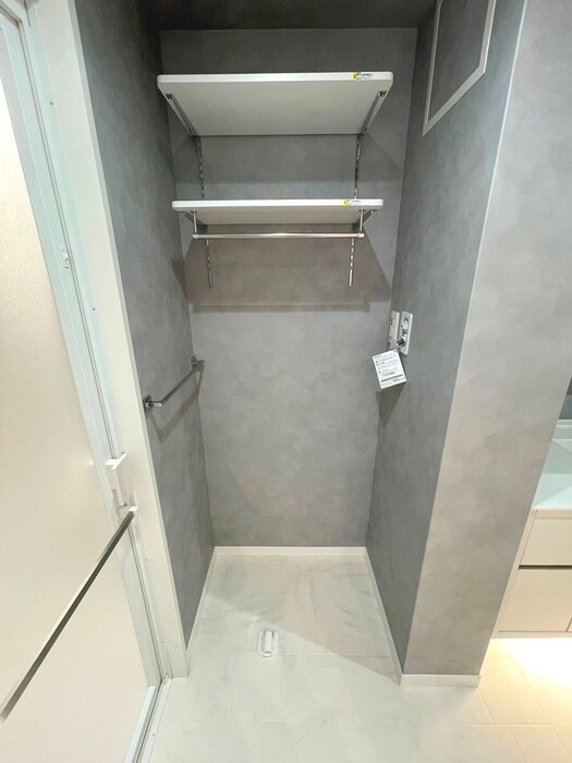 物件内観写真21　(洗濯機置場)