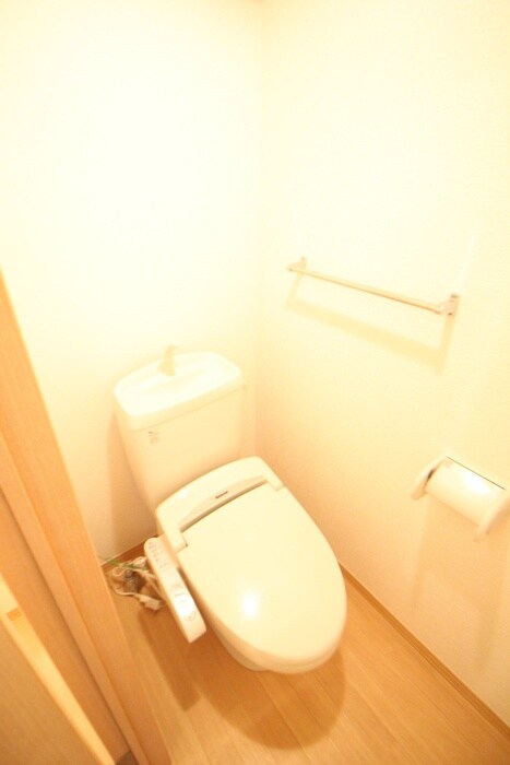 物件内観写真10　(トイレ)