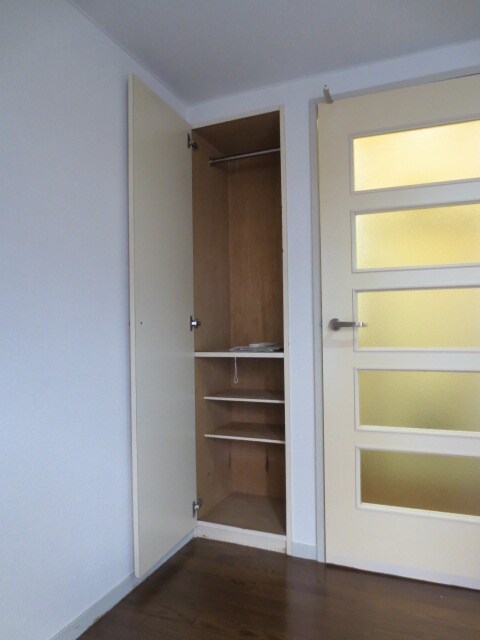 物件内観写真10　(収納)