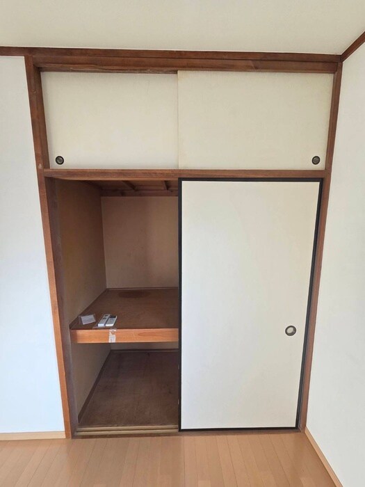 物件内観写真12　(収納)