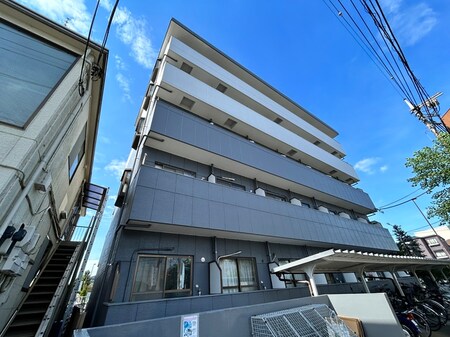 スト－クマンション小礒外観写真