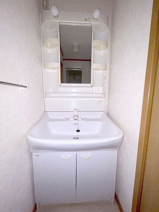 物件内観写真11　(洗面)