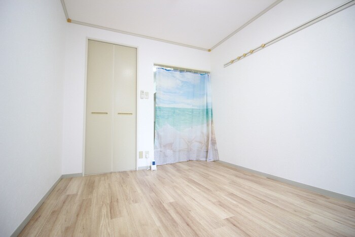 物件内観写真10　(居室)