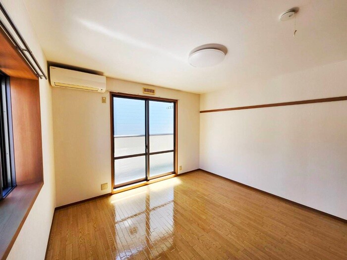 物件内観写真7　(居室)