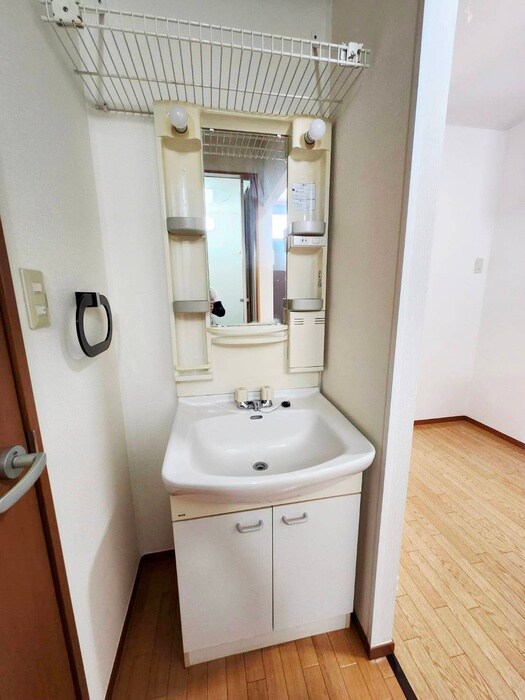 物件内観写真12　(洗面)