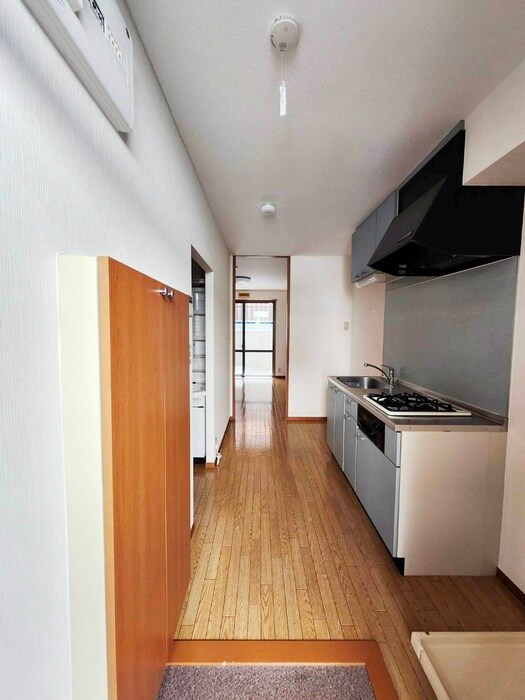 物件内観写真21　(廊下)