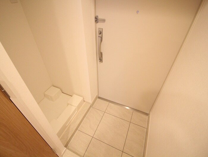 物件内観写真19　(玄関)