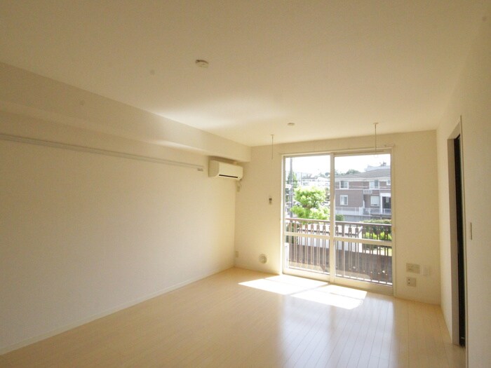 物件内観写真5　(居室)