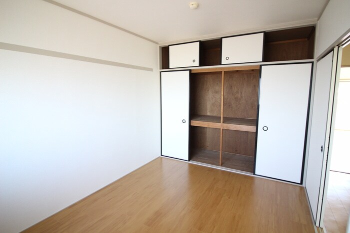 物件内観写真13　(居室)