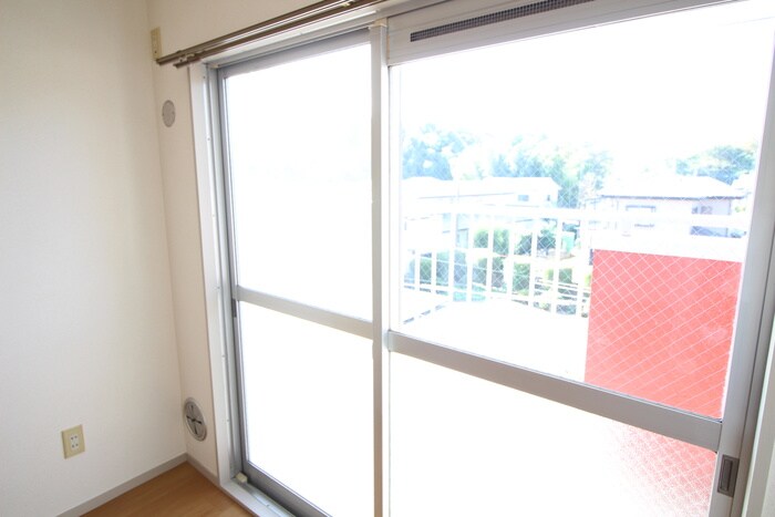 物件内観写真16　(室内からの展望)