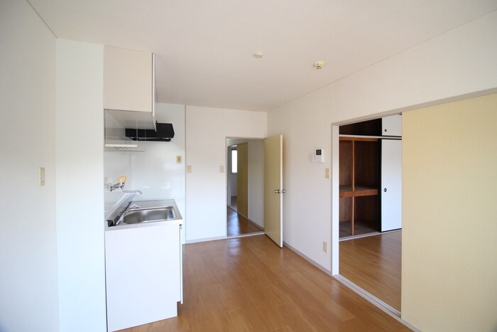 物件内観写真19　(居室)